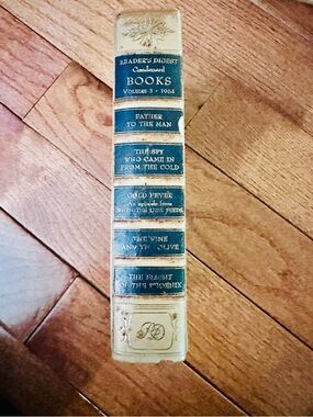 Vintage Reader's Digest Condensed Books Volume 3 (1964) - Blue & Cream Spine